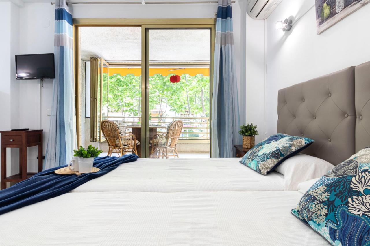 Estudio A 100 Metros De La Playa 萨洛 外观 照片