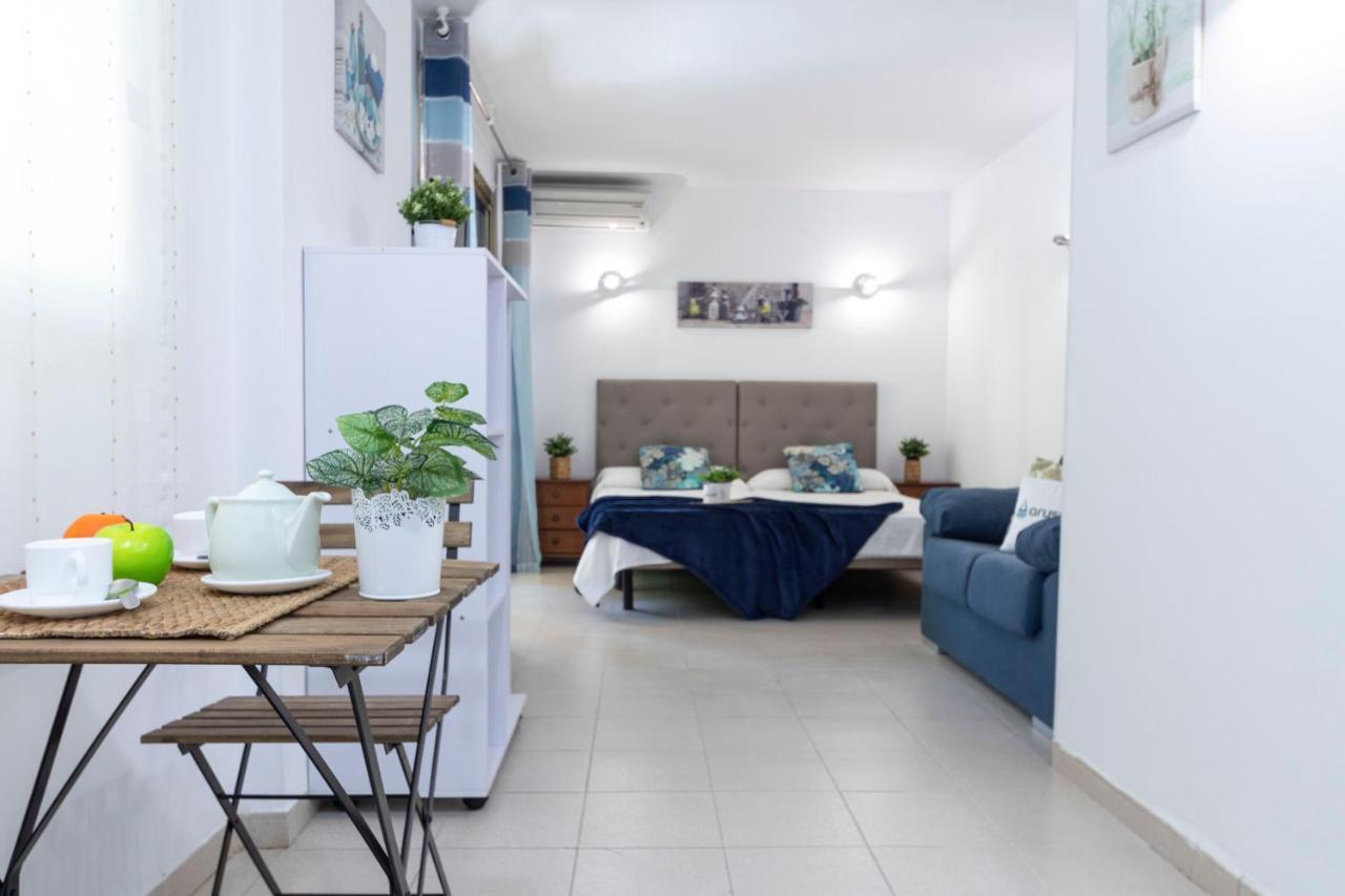Estudio A 100 Metros De La Playa 萨洛 外观 照片