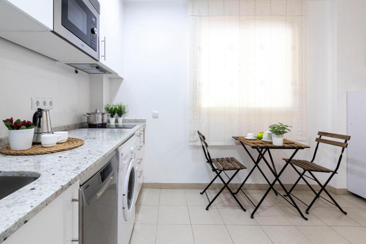 Estudio A 100 Metros De La Playa 萨洛 外观 照片